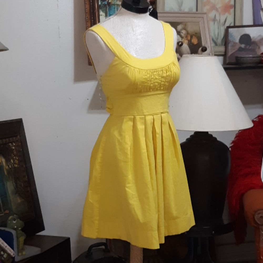 Women Sz 5 Yellow Sundress Halter Short length TRIXXI JR CUTIE Spring